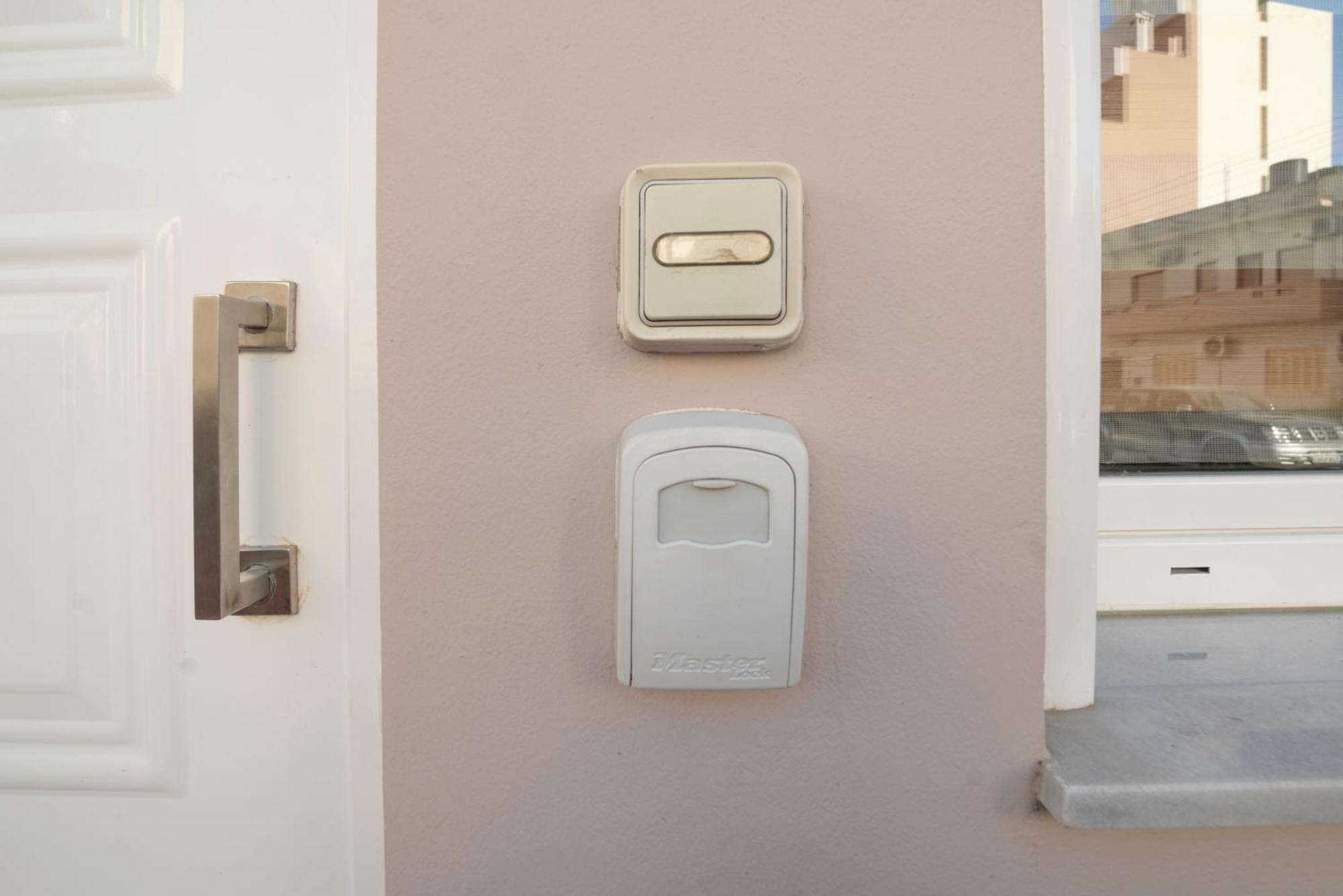 Neon Apartment, Modern, High Quality, Central Apt, Heraklion City Екстер'єр фото